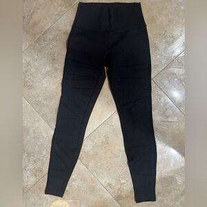 Lululemon criss cross mesh leggings size 4